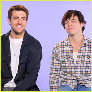 Ross & Rocky Lynch Hilariously Try to Remember 2019 Top Song Lyrics (Video)