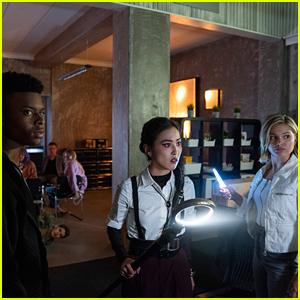 First Look Photos at 'Cloak & Dagger' Crossover With 'Marvel's Runaways' Are Here!