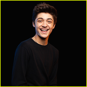 Asher Angel Gushes About Girlfriend Annie LeBlanc While Promoting New Single 'Chills'