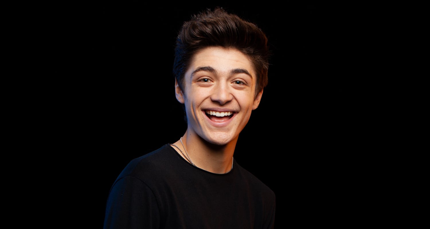 Asher Angel Gushes About Girlfriend Annie LeBlanc While Promoting New Single ‘Chills’