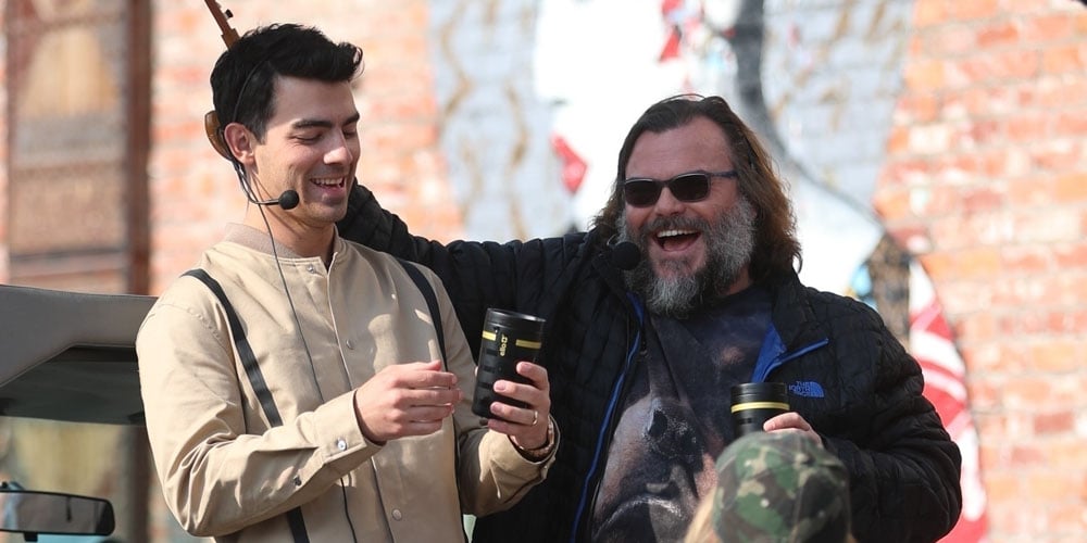 Joe Jonas Hosts Hollywood Sightseeing Tour Together with Jack Black