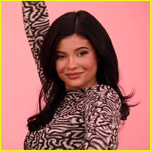 Kylie Jenner Says She Wants to Have Four Children!