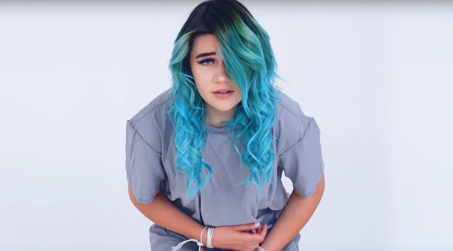 Jessie Paege Tackles Eating Disorder & Promotes Self-Love in ‘Skeleton