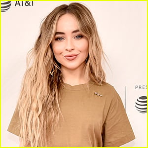 Sabrina Carpenter Thanks All Those Who Made an Impact On Her Life in Year End Instagram