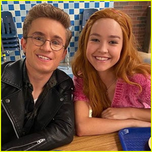 Sadie Stanley Has a 'Kim Possible' Reunion on 'The Goldbergs'