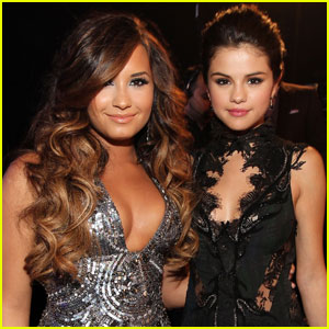 Selena Gomez Reacts to Demi Lovato's Grammys Performance