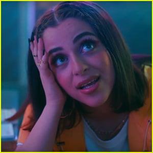 Baby Ariel Swoons Over 'The New Kid in Town' in 'Zombies 2' Video - Read Lyrics & Watch!