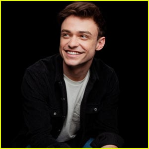Thomas Doherty Shares Thoughts on Gender Reversal in 'High Fidelity'