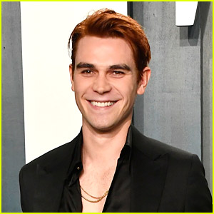 KJ Apa Reveals Which 'Riverdale' Co-Star He Thinks Is Most Like Their Character