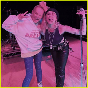Miley Cyrus & JoJo Siwa Show Off Their Dance Moves at Australia Show Rehearsal (Video)