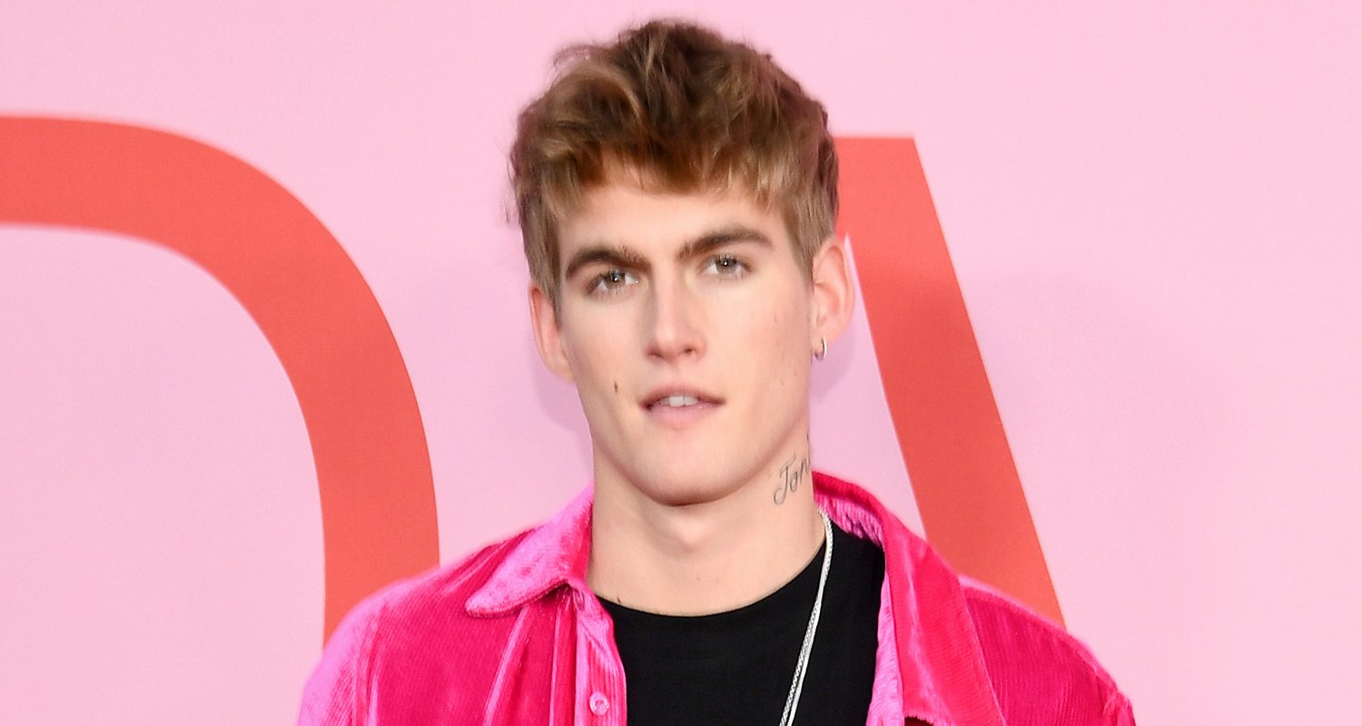 Presley Gerber Is Showing Off His Second Face Tattoo Newsies, Presley(00)