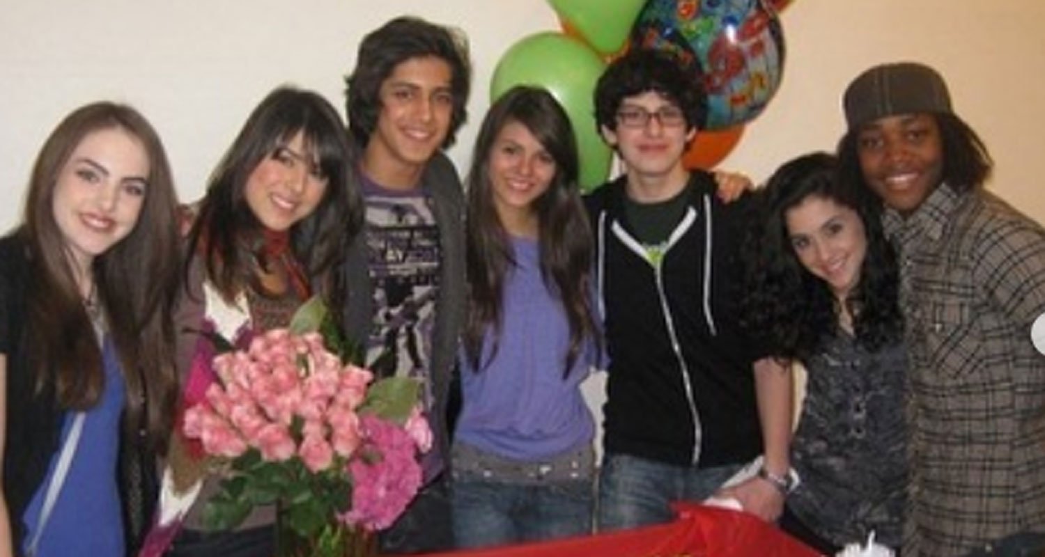 Ariana Grande, Victoria Justice, and Victorious Cast Celebrate 10-Year  Anniversary on Instagram