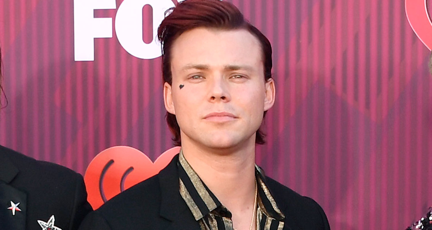 Ashton Irwin Writes a Song to Thank 5SOS Fans For Support on ‘CALM’