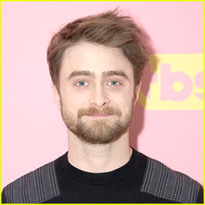 Daniel Radcliffe Returns to Roots For 'Harry Potter at Home' Reading