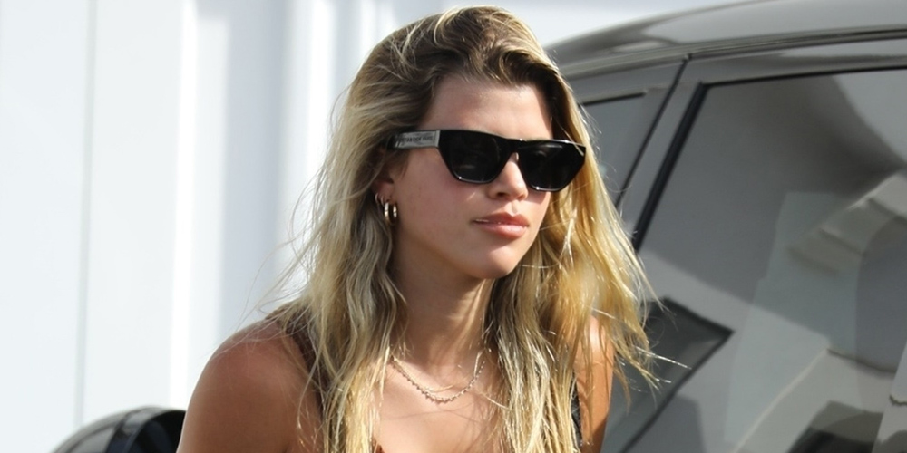 Sofia Richie Shows Off Toned Abs While Heading To The Beach Sofia Richie Just Jared Jr 9949