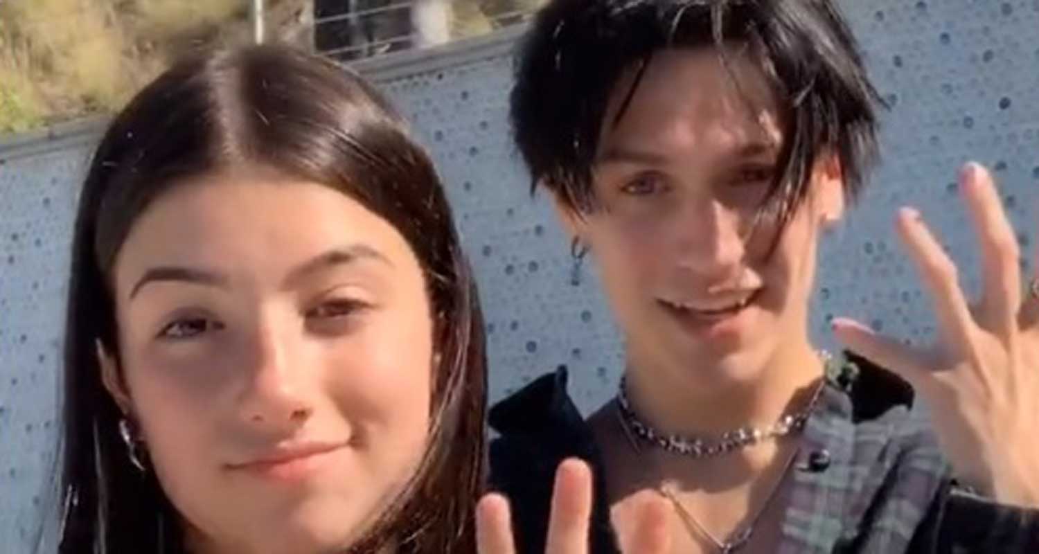 Charli D’Amelio & Chase Hudson Reunite In New TikTok Videos! Charli D(01)