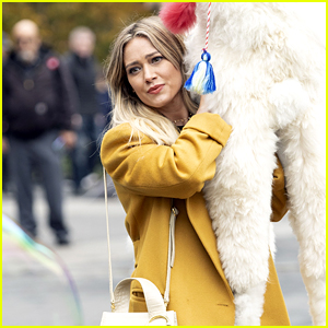Hilary Duff On 'Lizzie McGuire' Reboot: 'We're Regrouping'