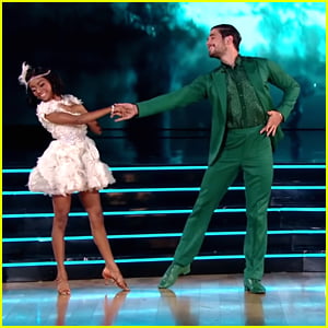 Skai Jackson & Alan Bersten Do The Jive To 'Princess & The Frog' Song 'Almost There'