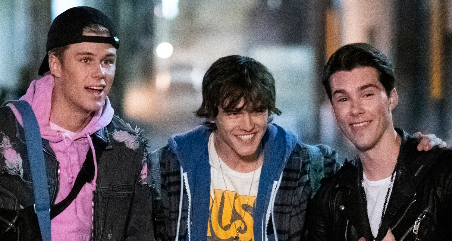 ‘Julie & The Phantoms’ Guys Reunite With Kenny Ortega In Hawaii