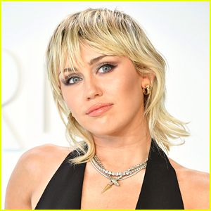 Miley Cyrus Signs New Record Deal On New Label!
