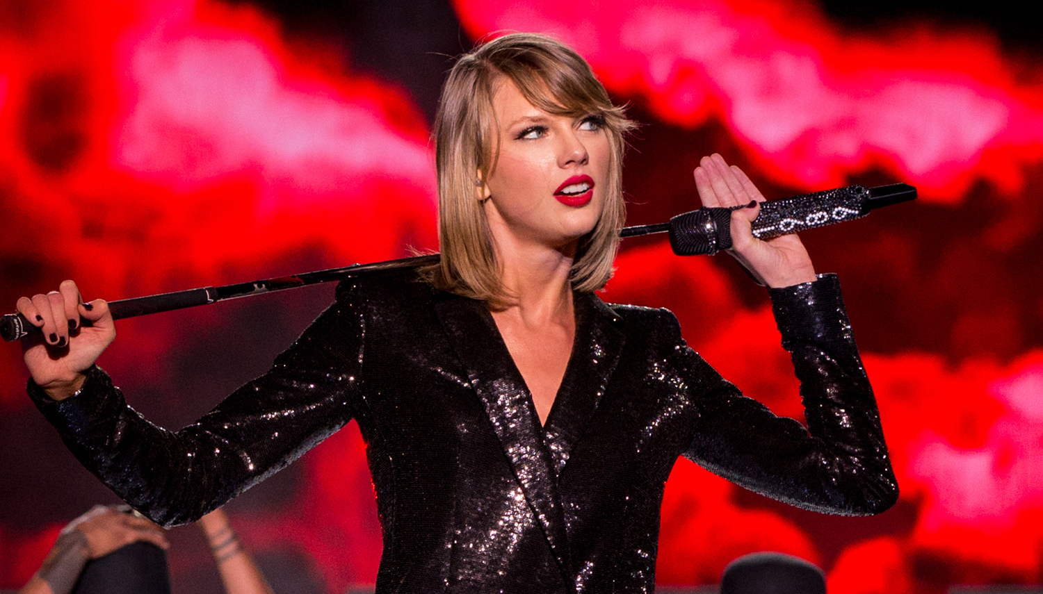 Taylor Swift Goes Back to Her Country Roots with ‘You All Over Me