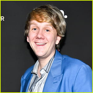 Everything's Gonna Be Okay's Josh Thomas Opens Up About Criticism of the Show