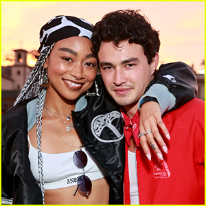 Gavin Leatherwood & Tati Gabrielle Reunite at 'Fear Street Part 1: 1994' Premiere