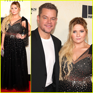 Abigail Breslin Poses With Movie Dad Matt Damon at 'Stillwater' Premiere