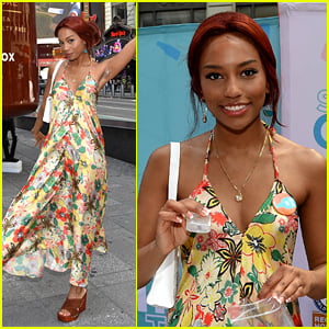 Gossip Girl Star Savannah Lee Smith Debuts Red Hair During Soapbox Giving Tour