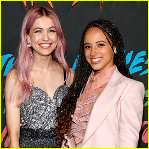 Kiana Madeira & Olivia Scott Welch Premiere Final 'Fear Street' Movie