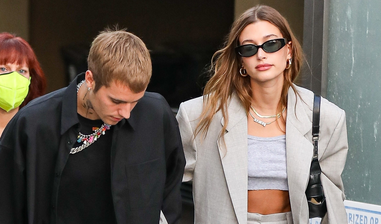 Justin & Hailey Bieber Match in Monochrome Outfits at Church Service |  Hailey Baldwin, Hailey Bieber, Justin Bieber | Just Jared Jr.