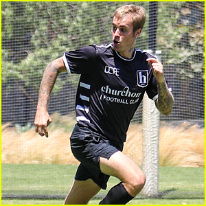Justin Bieber Plays in His Saturday Soccer League (Photos)