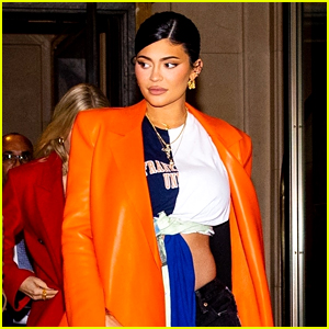Kylie Jenner Flaunts Her Pregnancy in Latest Look in NYC!
