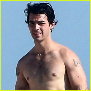 Joe Jonas Is Looking So Hot in These New Beach Pics!