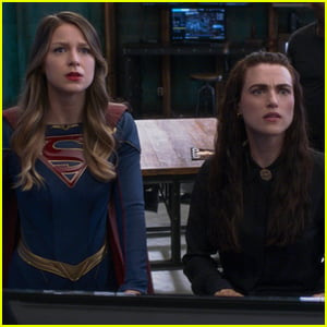 Kara & Lena Kiss In Alleged Cut 'Supergirl' Finale Scene