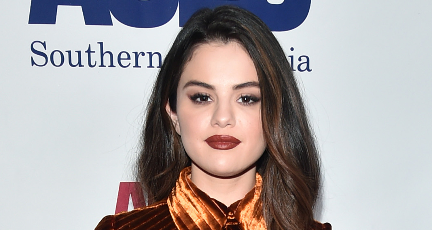 Selena Gomez is Rocking a New Dripping Rose Tattoo on Her Back ...