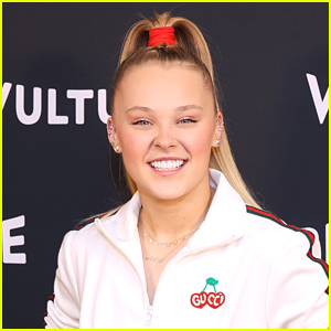JoJo Siwa To Star In Nickelodeon Live-Action Musical 'The J Team