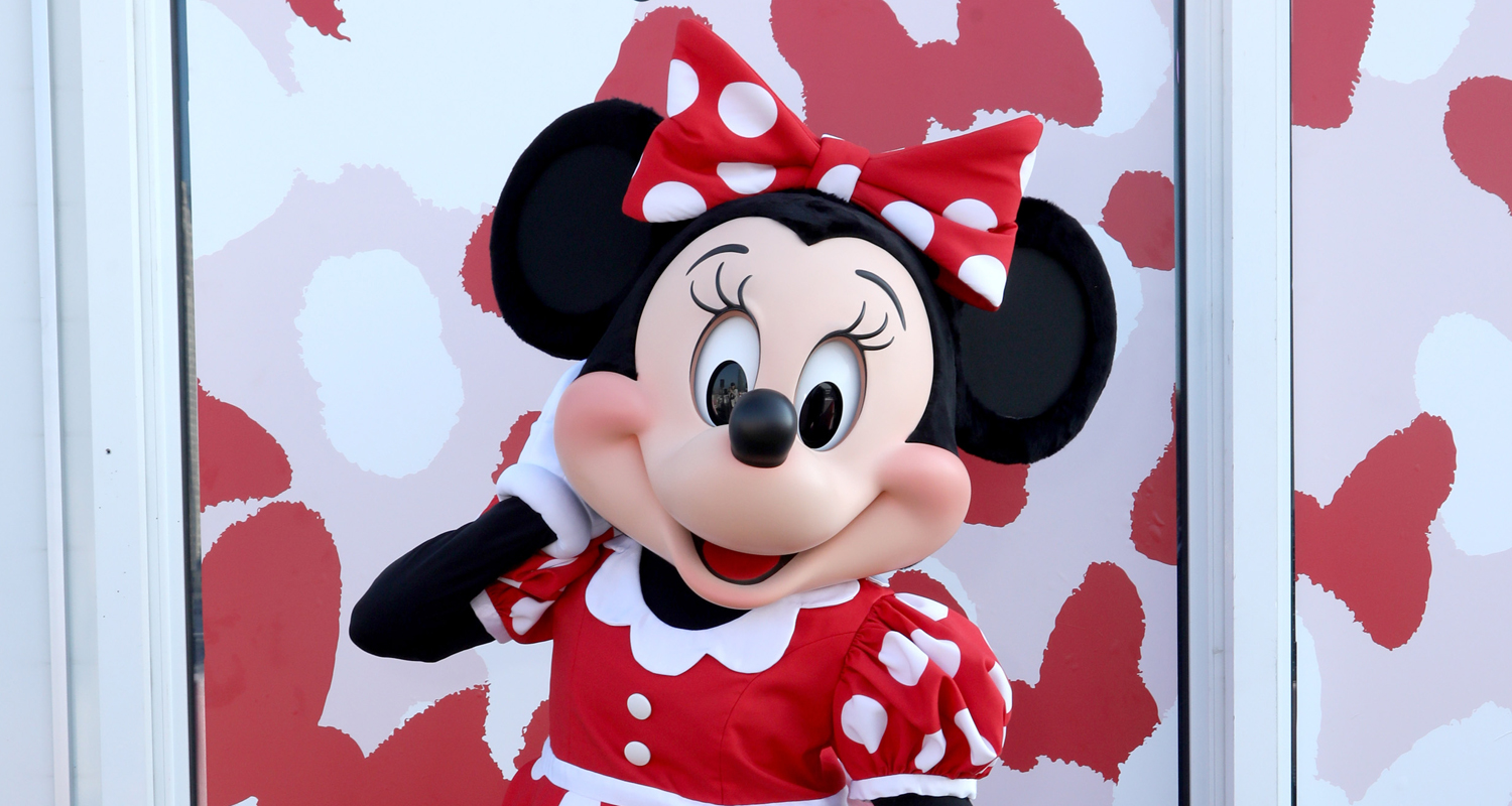 Minnie changes her iconic skirt for a modern and empowering pair of pants -  Cultura Colectiva