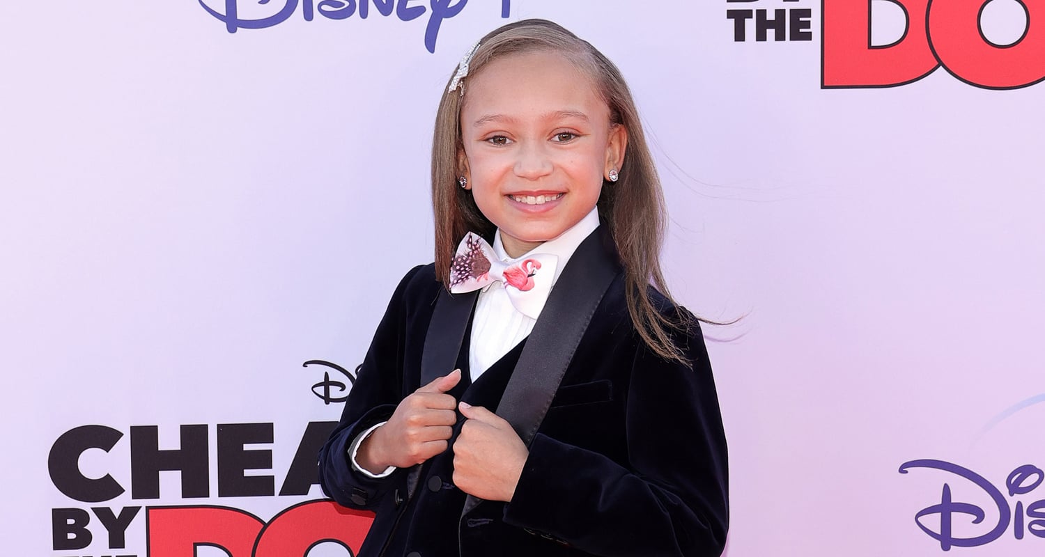 Mykal-Michelle Harris Brings Baker’s Dogs To ‘Cheaper By The Dozen’ Premiere