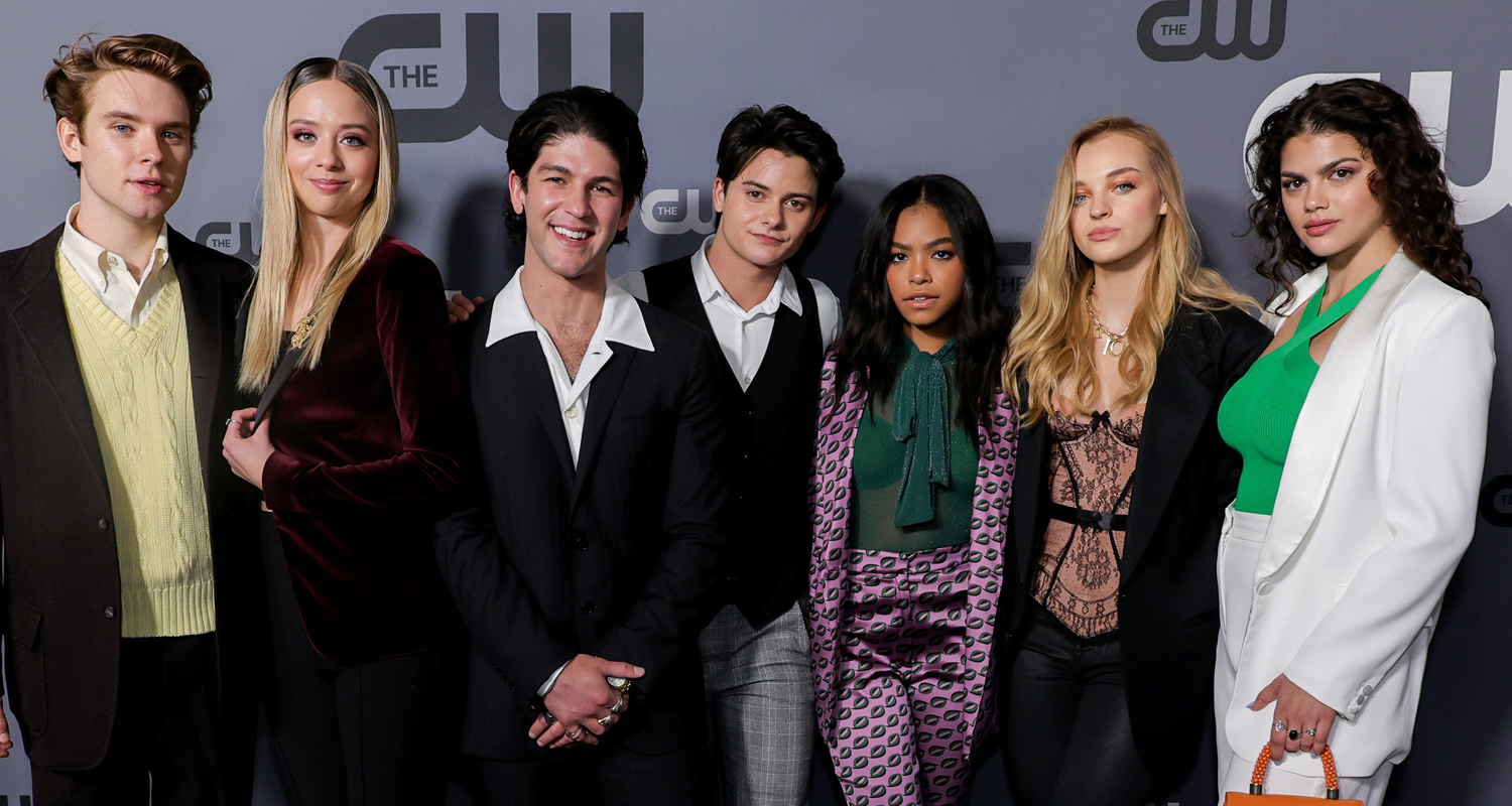 ‘Gotham Knights’ Cast Unite at Upfronts, CW Boss Talks Future of DC ...