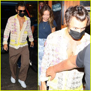 Harry Styles & Girlfriend Olivia Wilde Step Out for Pizza in NYC, Harry  Styles, Olivia Wilde