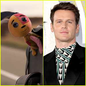 Jonathan Groff Stars as Ollie In New 'Lost Ollie' Trailer - Watch Now!