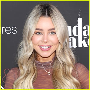 Vlogger Sierra Furtado Announces Engagement to Sam Winkler