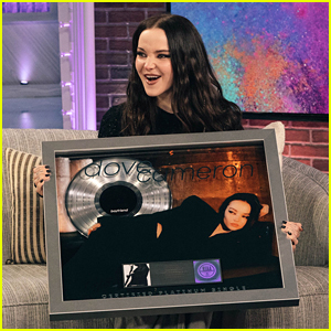 Dove Cameron Gets a Big Surprise from Kelly Clarkson On 'The Kelly Clarkson Show'