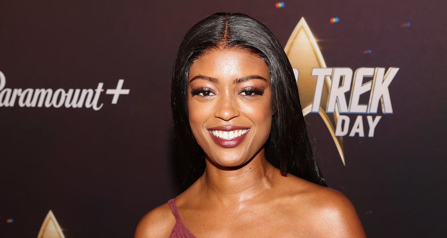 Javicia Leslie Suits Back Up as Batwoman In New Photos After ‘The Flash’ Casting News