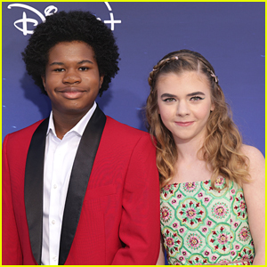 Matilda Lawler, Devin Bright & More Premiere New Disney+ Series 'The Santa Clauses'