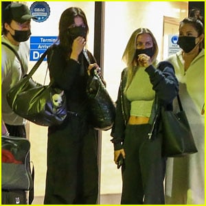 Selena Gomez Wraps Up Thanksgiving Vacation with the Peltz-Beckham Family