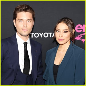 The Flash's Jessica Parker Kennedy Got Married to Ronen Rubinstein!