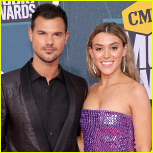 Newlyweds Taylor & Tay Lautner Share Candid Family Photo With 'Professional Photo Bombers'