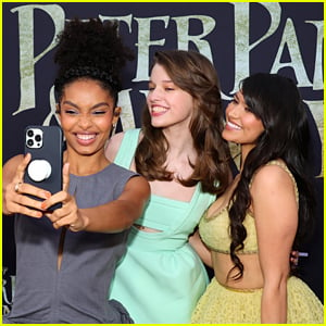 Yara Shahidi, Ever Anderson & Alyssa Wapanatâhk Snap Group Selfie at 'Peter Pan & Wendy' New York Screening